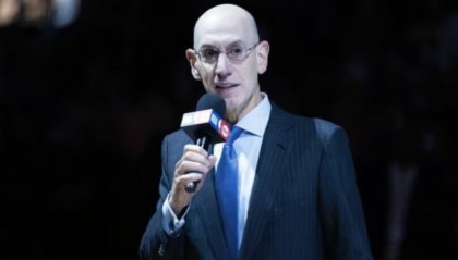 萧华：不会公开处罚裁判 五年内期待女性主教练