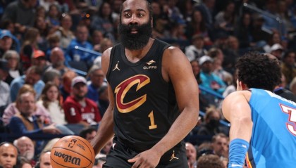 欧博体育平台-哈登20+9吞加盟首败！骑士负残阵雷霆无缘8连胜 乔22分5断