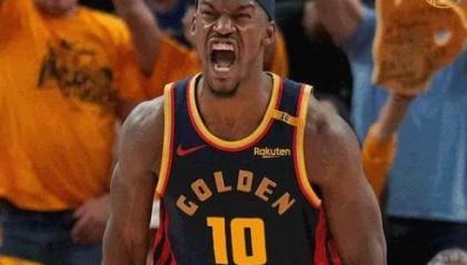 欧博体育平台-巴特勒火线复出 季后赛的吉米真的太硬！