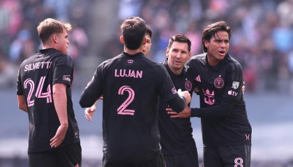 欧博体育-3-2！迈阿密终结各项赛事3连平 38岁梅西2中柱后任意球世界波救主